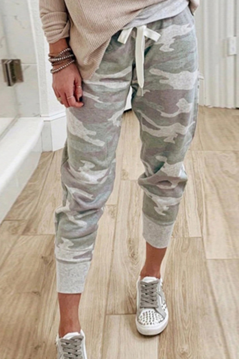 Eveloria Damen Caprihosen Camouflage Druck Stretch