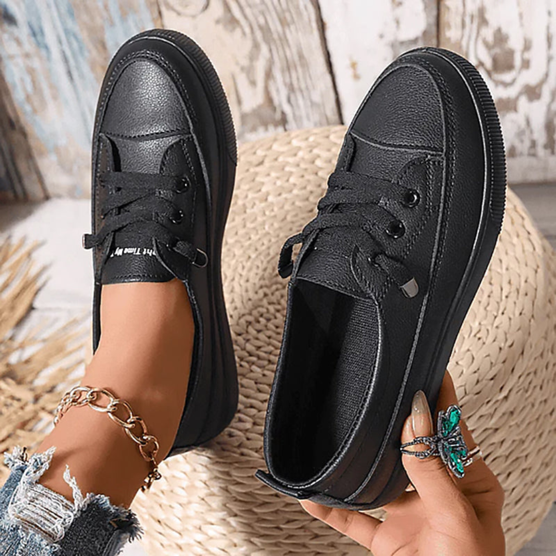 Damen Minimalistische Schnürsneaker