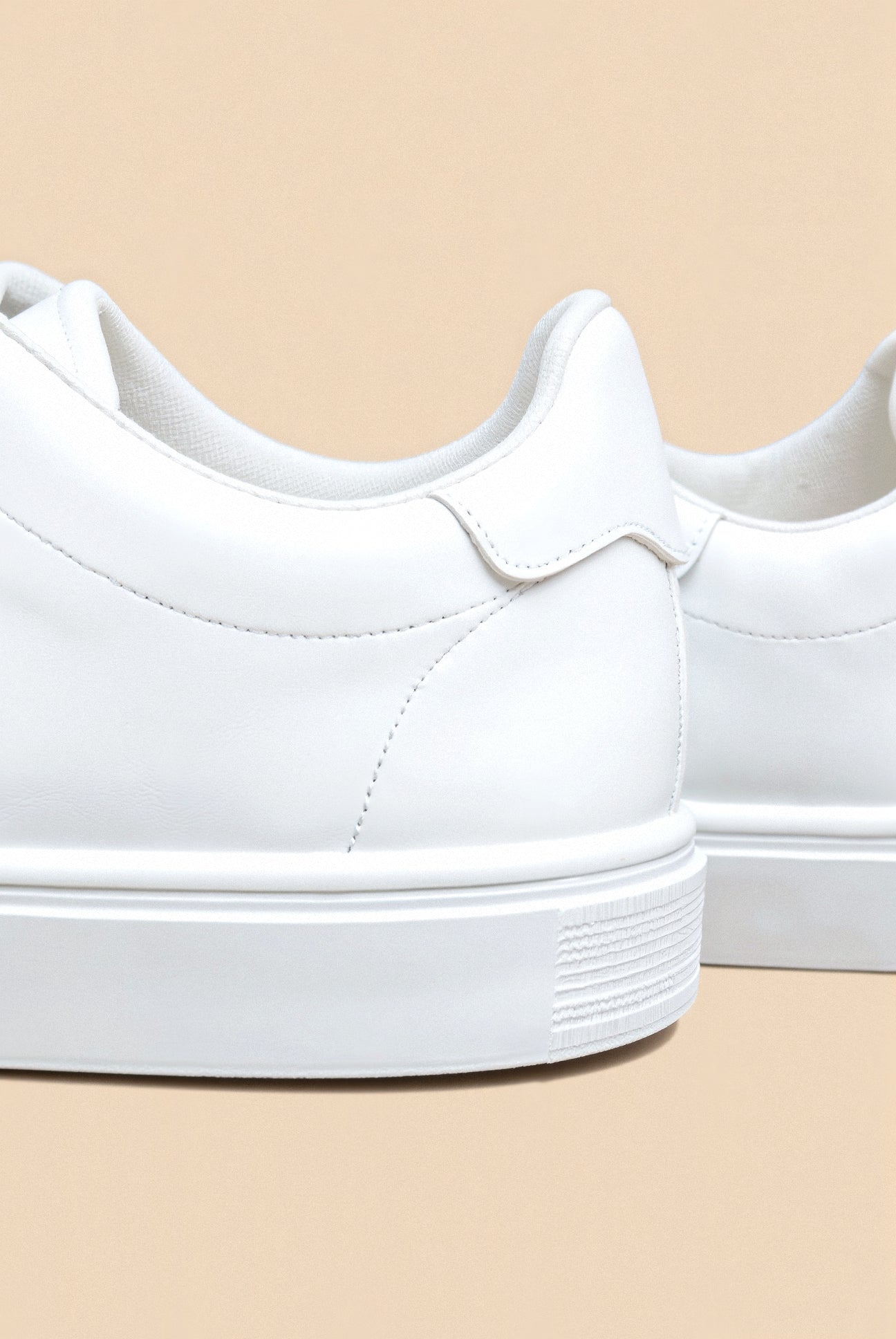 Weiße Sneaker Minimalistisches Design Unisex