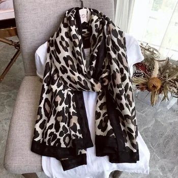 Eveloria Damen Schal Leopardenmuster Elegantes Seidenmuster Braun