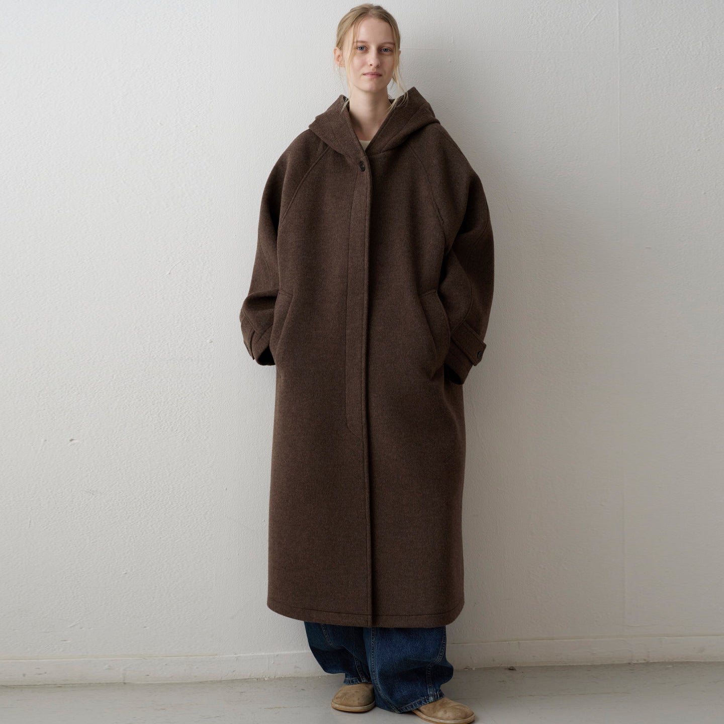 Damen Wollmantel Oversized mit Kapuze und Taschen Eveloria
