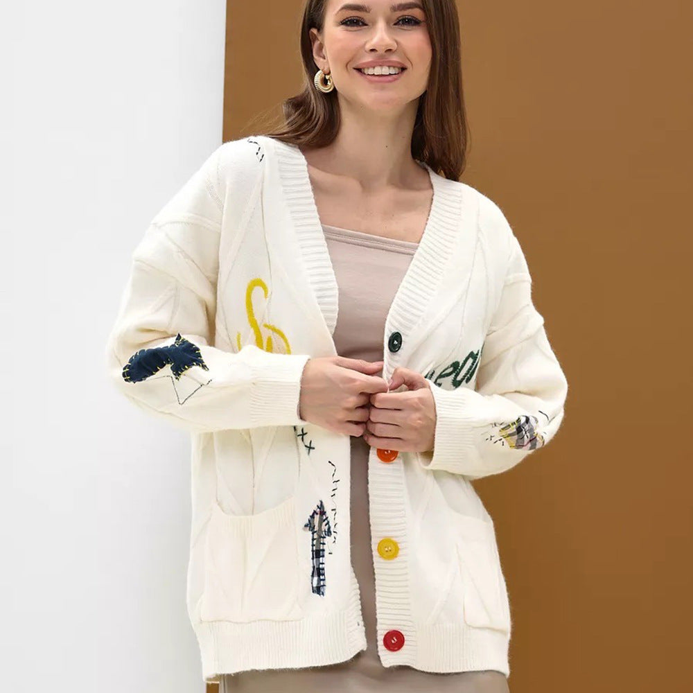 Damen Strickjacke Bunt Applikationen Taschen Eveloria
