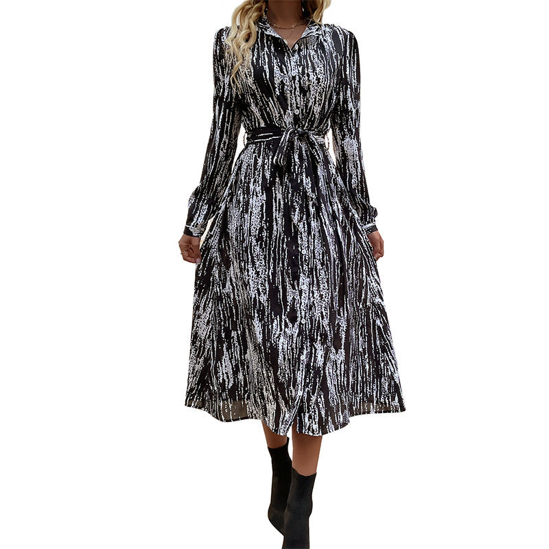 Damen Midikleid mit Bindegürtel und grafischem Muster