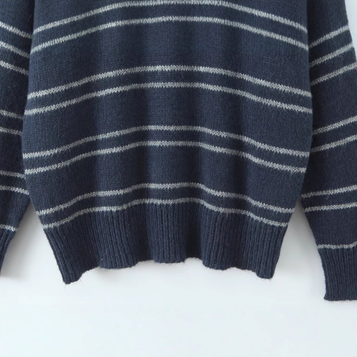 Damen Pullover Kontrastkragen Modern Streifen Grau Eveloria