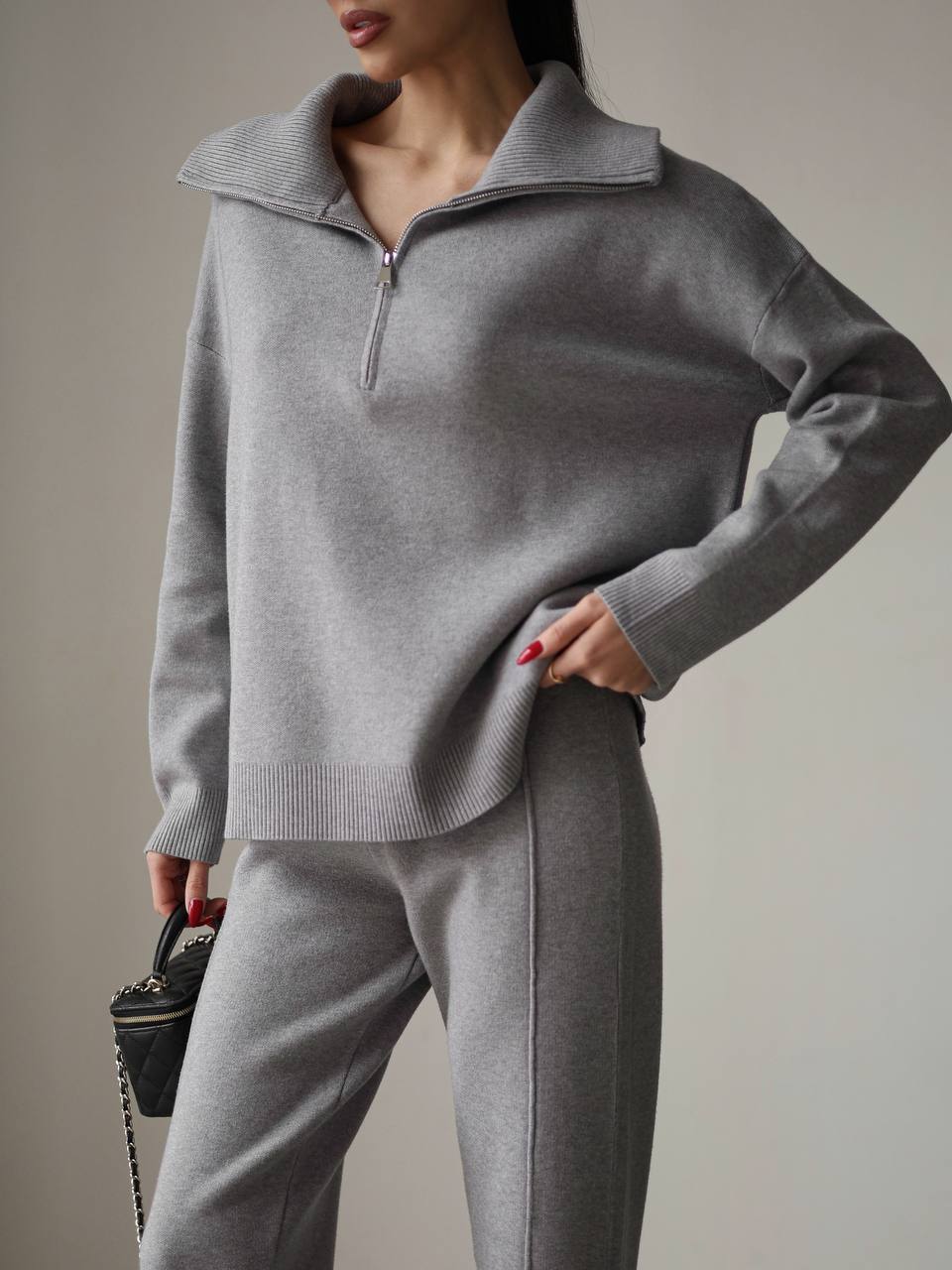 Damen Sweatshirt Jogginghose Set Hochkragen Reißverschluss Eveloria