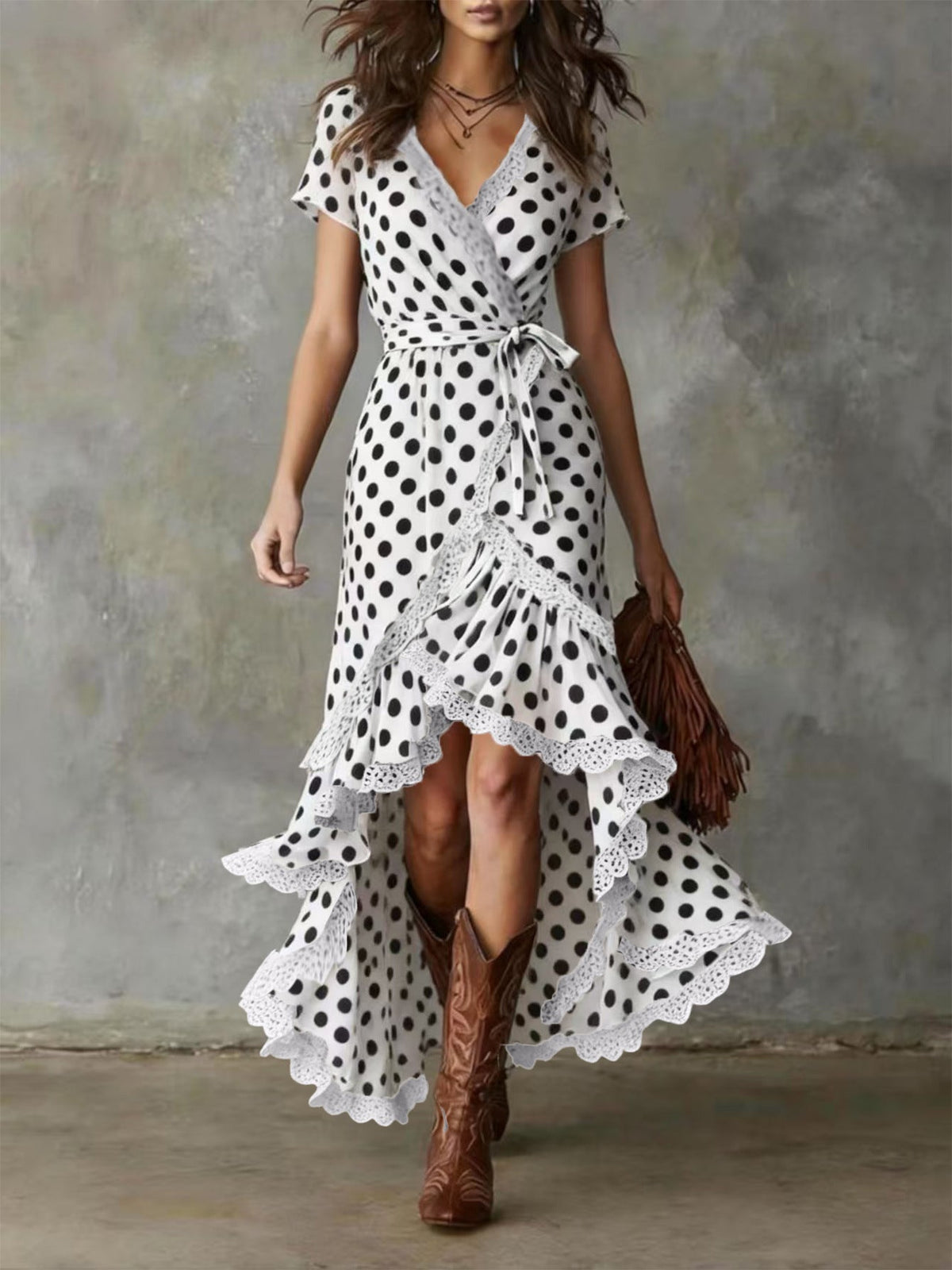 Damen Wickelkleid mit Spitzenakzenten und Blumenmustern Eveloria