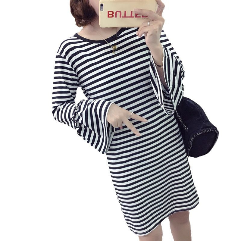 Damen Minikleid Gestreift Voluminöse Ärmel Eveloria