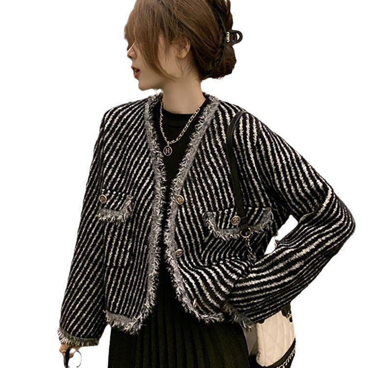 Damen Strickjacke Streifenmuster Knopfdetails Eveloria