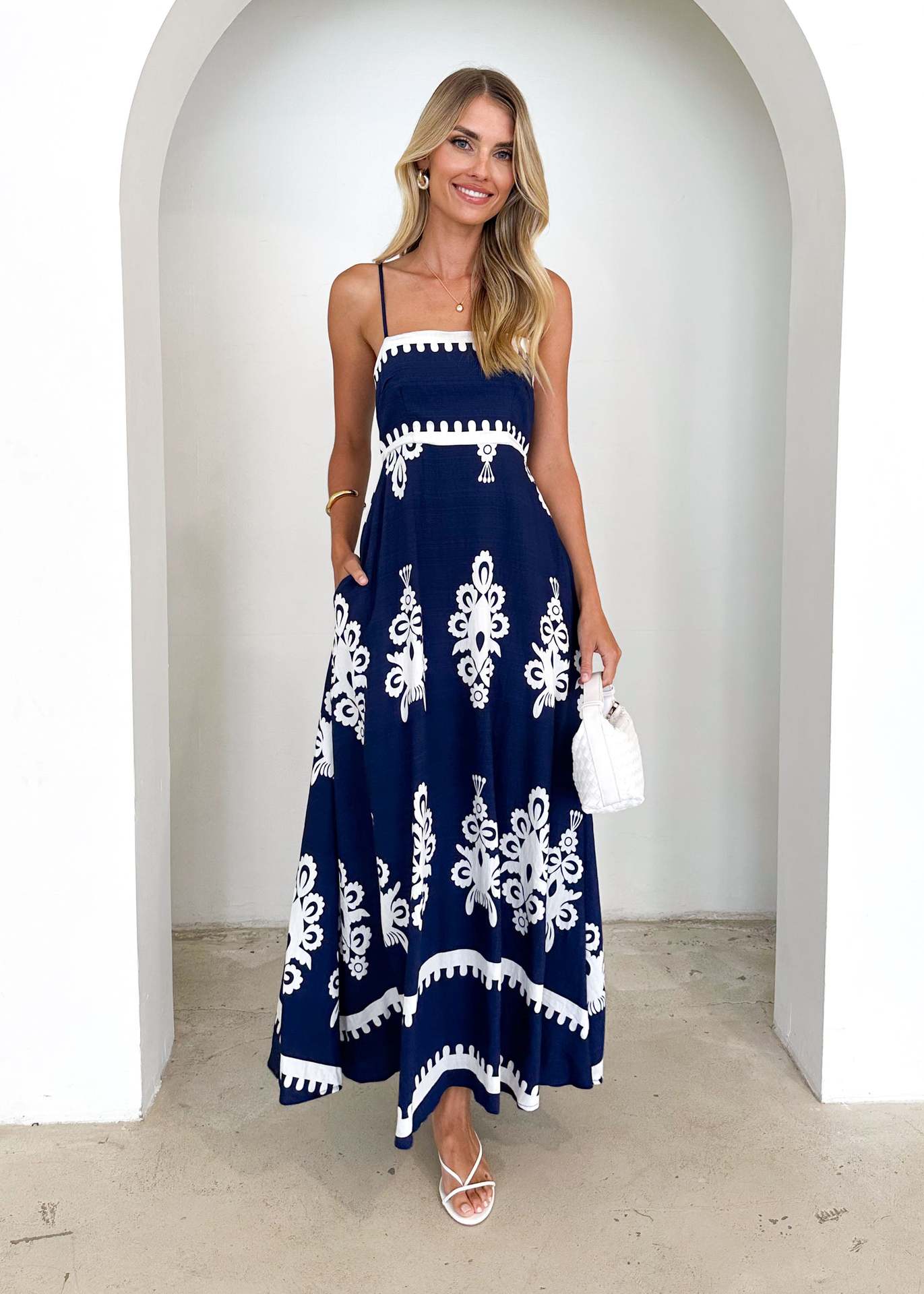Damen Sommerkleid Elegante Stickerei Eveloria