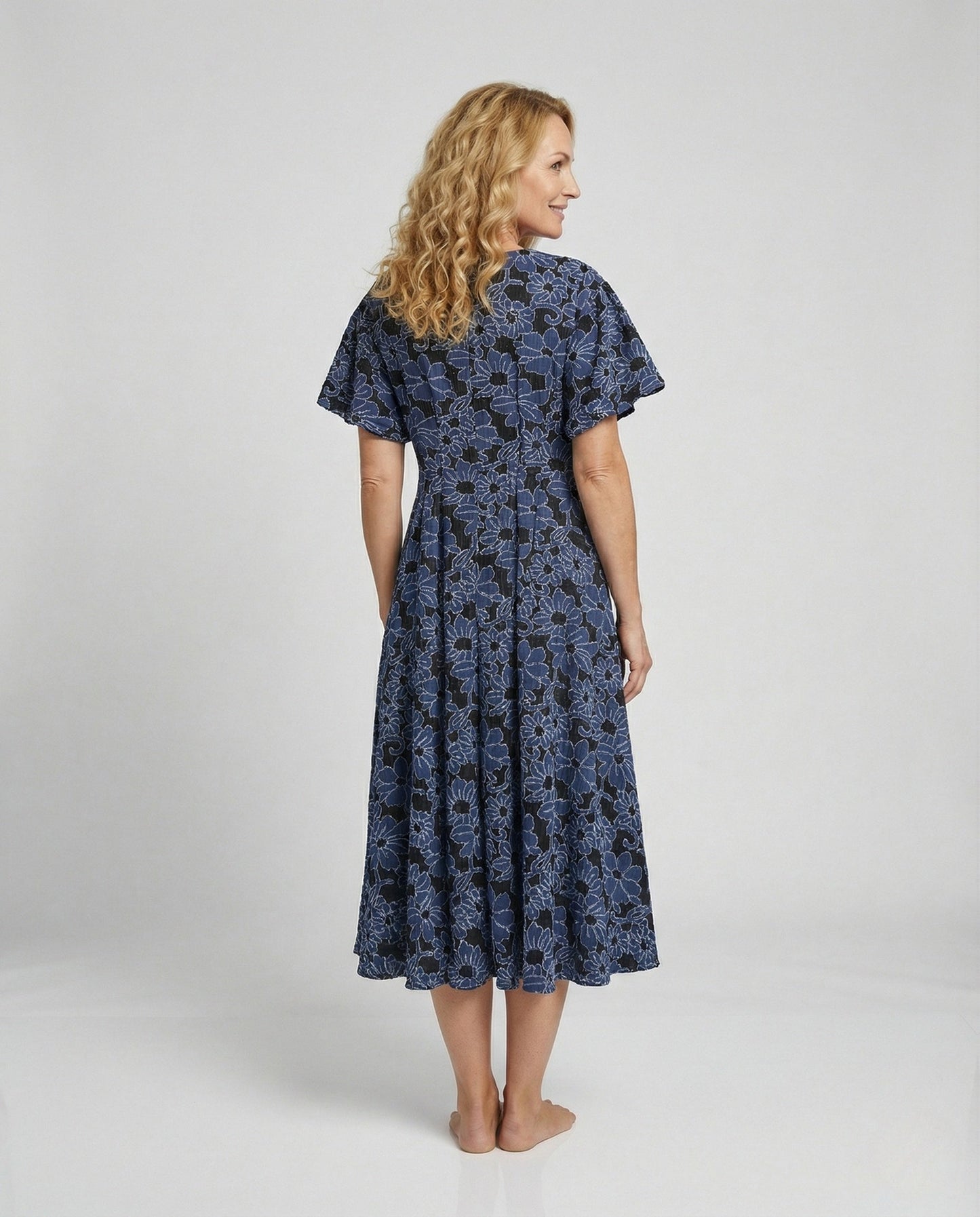 Product 15518408212810 - back_view