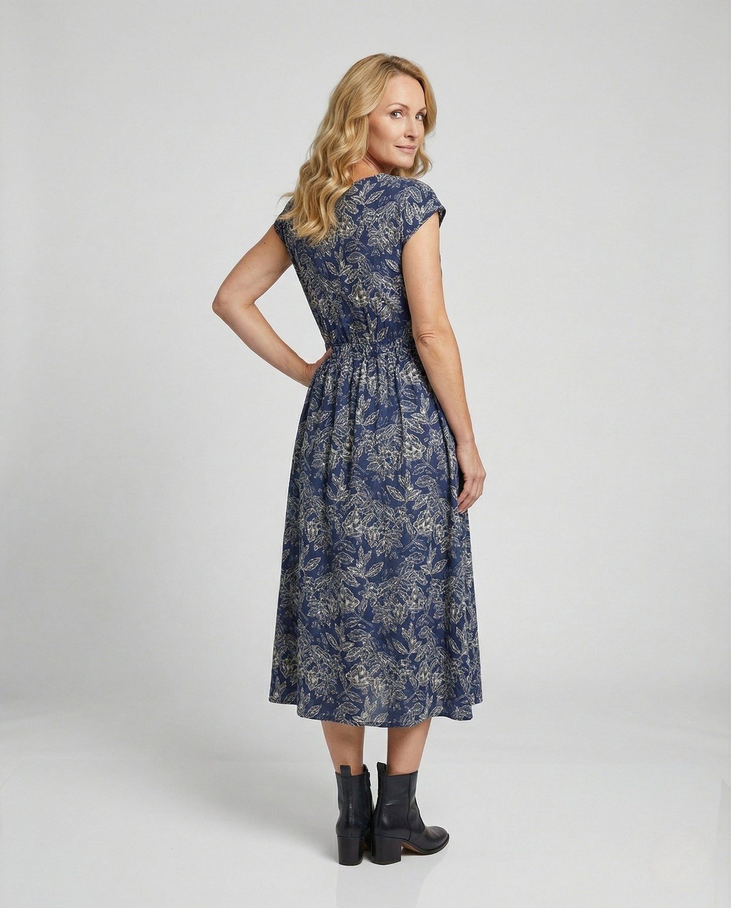Product 15518408376650 - back_view