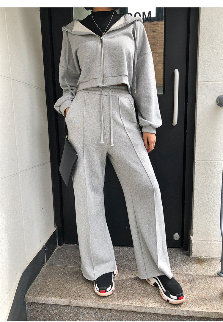 Damen Loungewear-Set Cropped Hoodie und weite Hose Eveloria