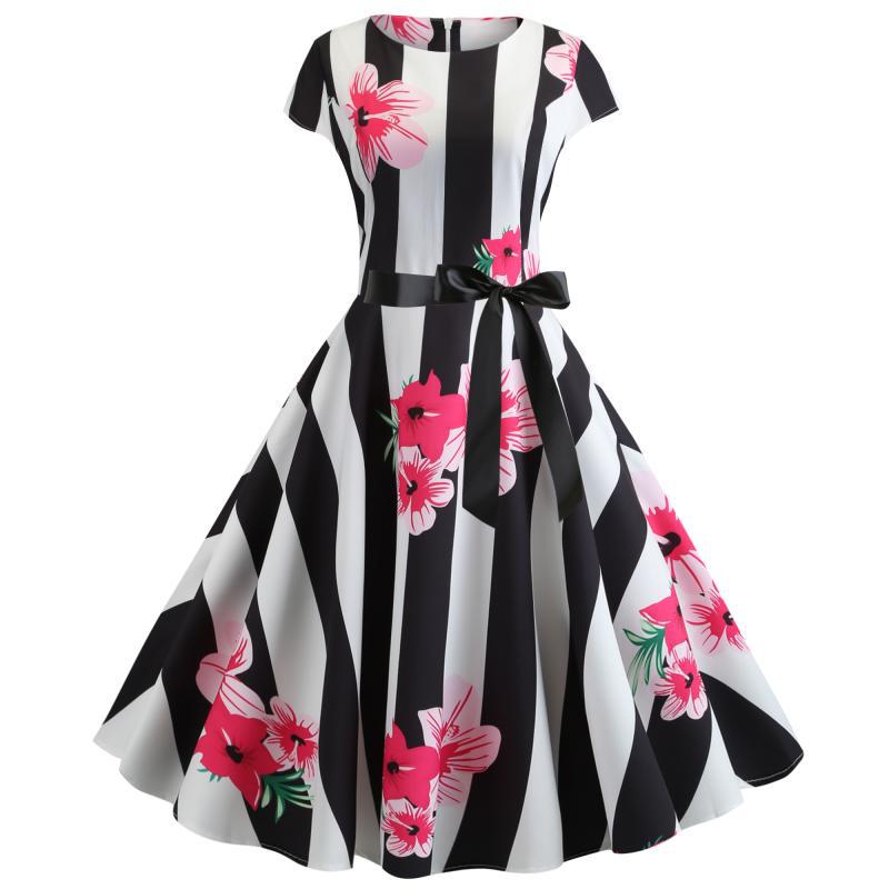 Damen Swingkleid Vintage Stil Floral Tailliert Schwarz - Eveloria