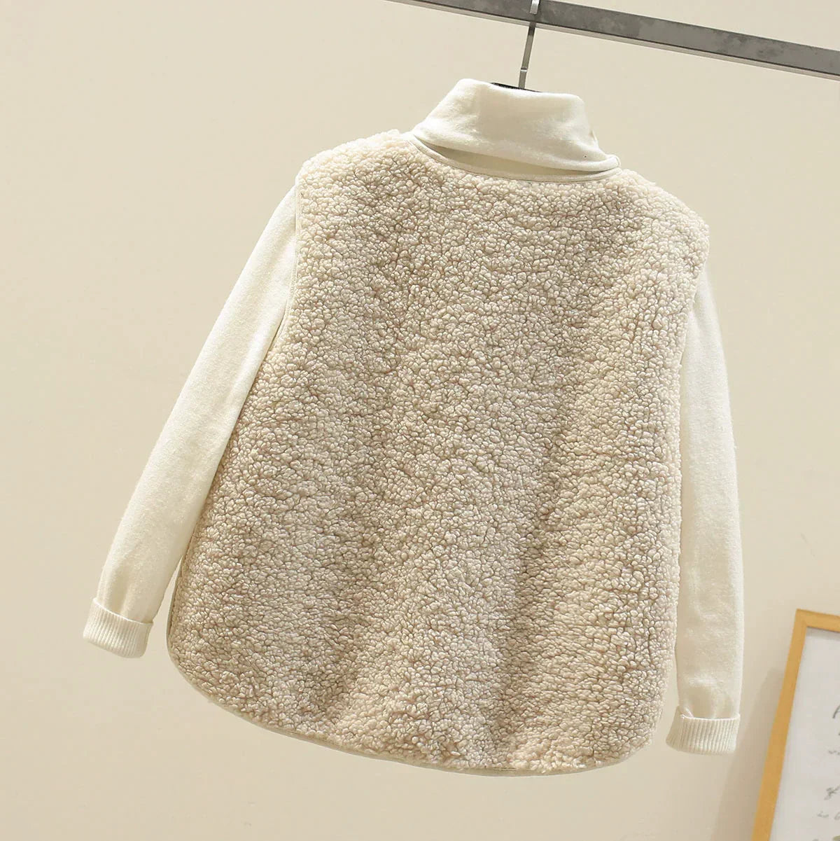 Damen Teddyweste Relaxed Fit V-Ausschnitt mit Knöpfen und Taschen
