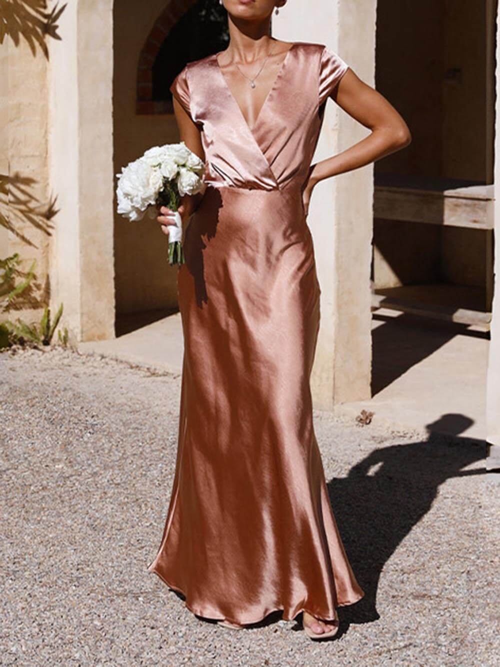 Eveloria Damen Maxikleid Satin Fishtail V-Ausschnitt