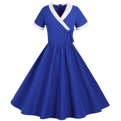 Damen Swingkleid V-Ausschnitt Tailliert Schwarz Eveloria - Eveloria