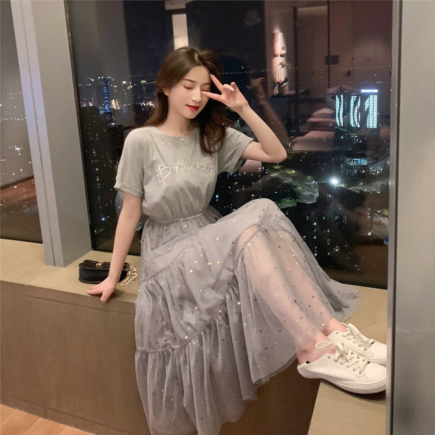 Damen Kleid mit Tüllschichten und Gummizug Lang Eveloria