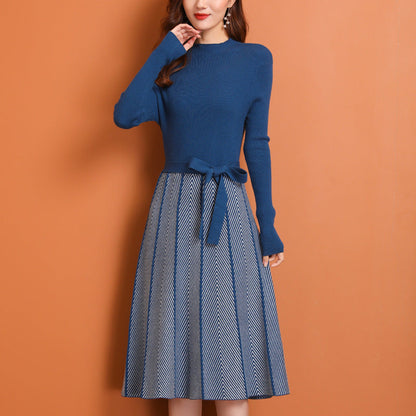 Damen Strickkleid Tailliert Schwarz - Eveloria