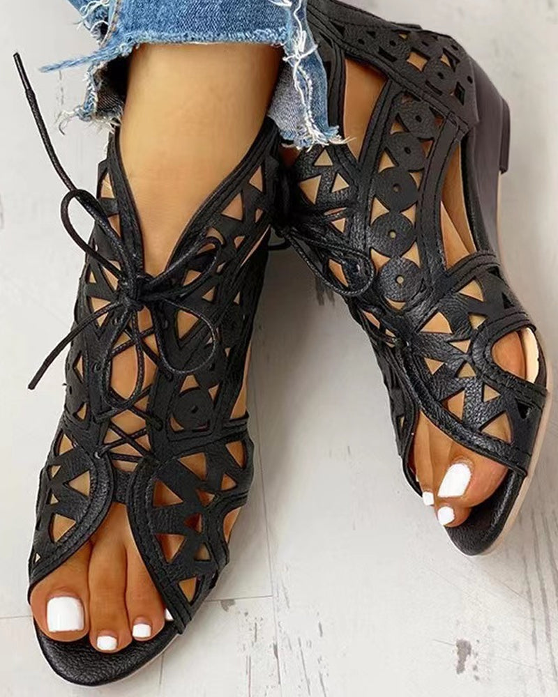 Eveloria Damen Flache Sandalen Cutouts für Frauen - Eveloria