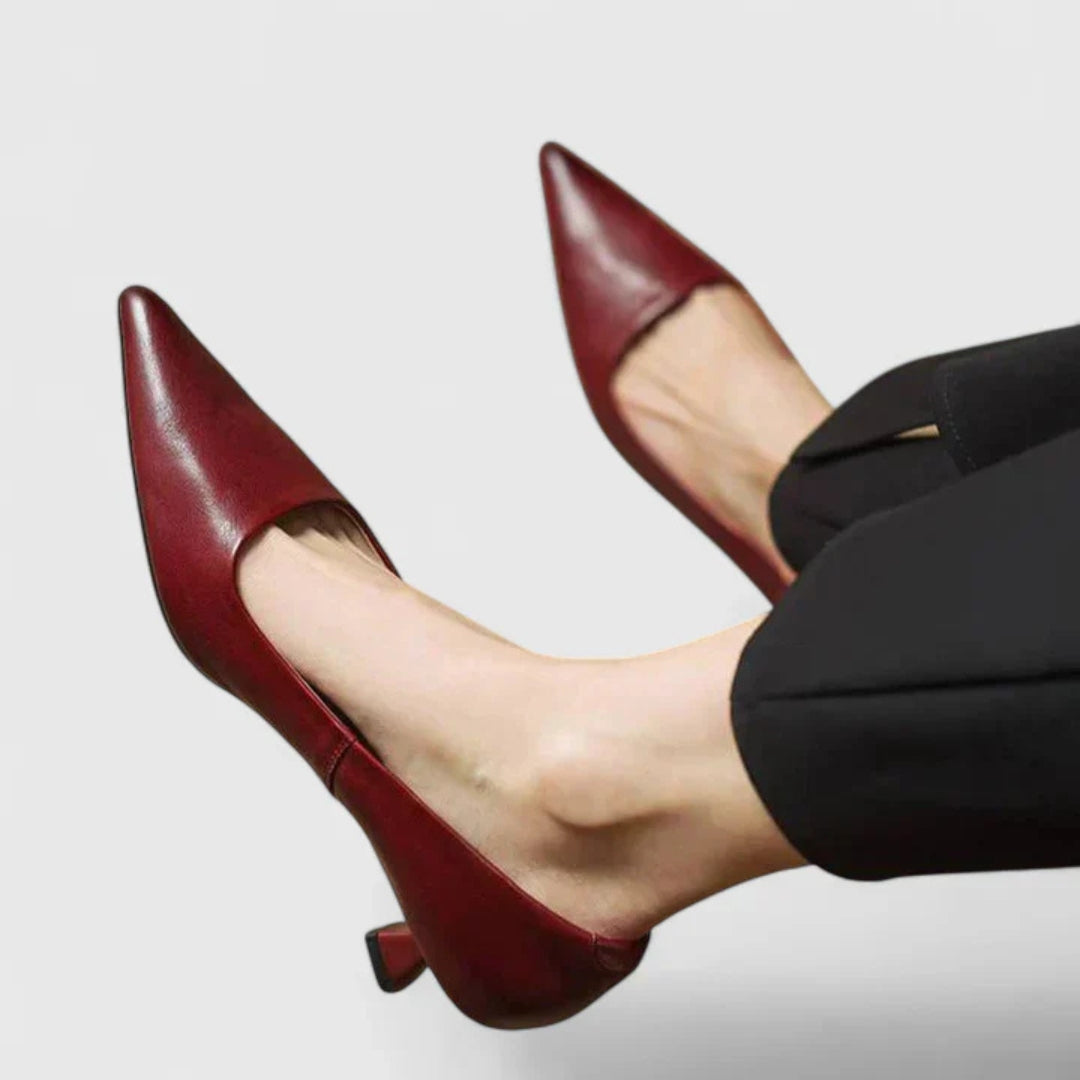 Damen Pumps Niedriger Absatz Spitze Schwarz - Eveloria