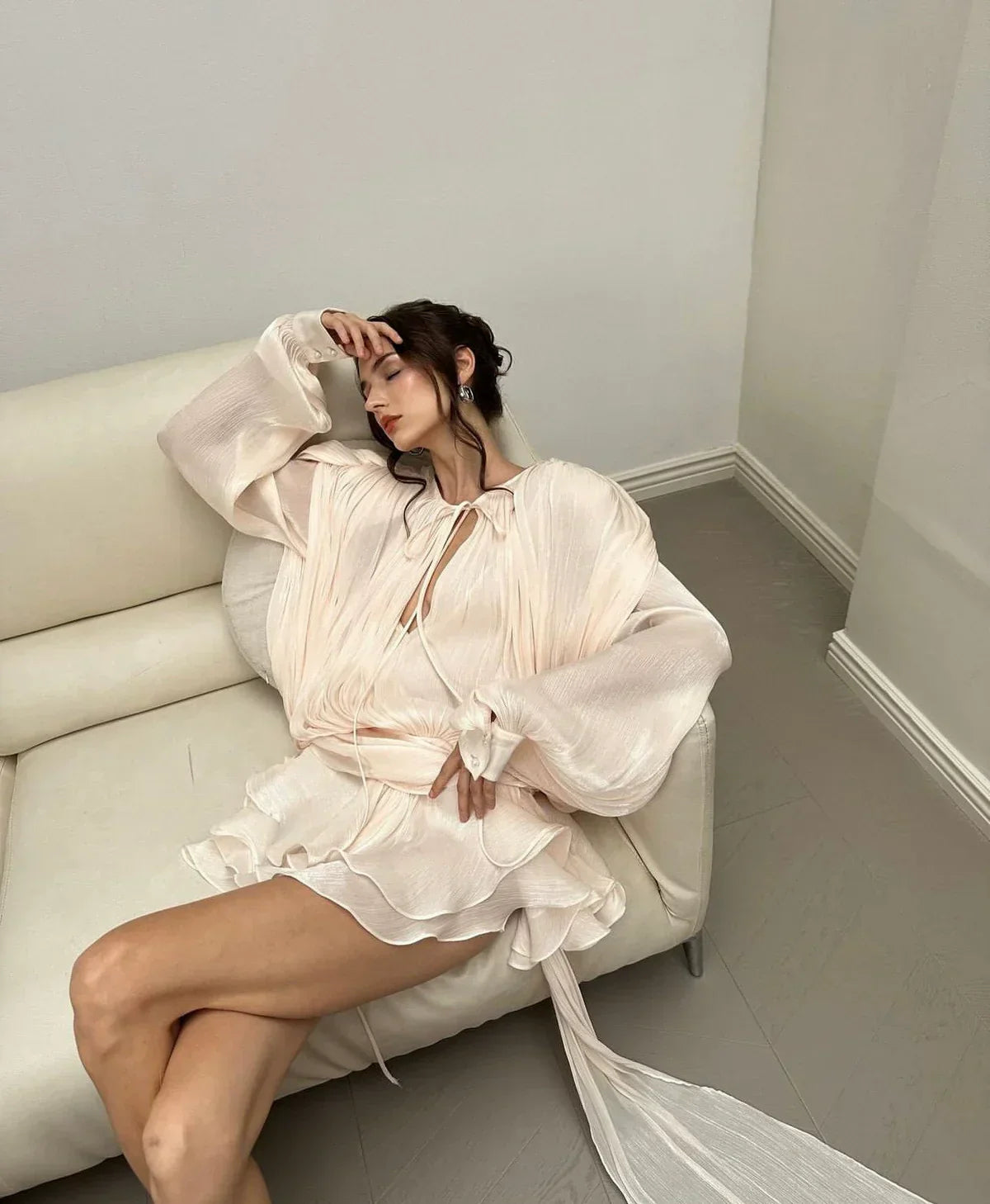 Eveloria Damen Minikleid Rüschen