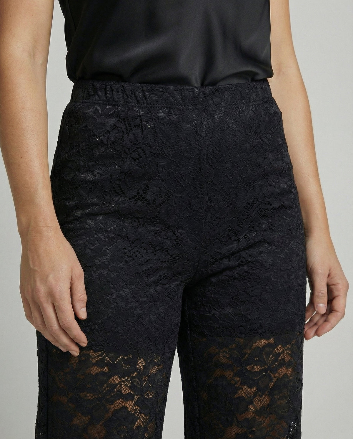 Elegante Damen Spitzenhose