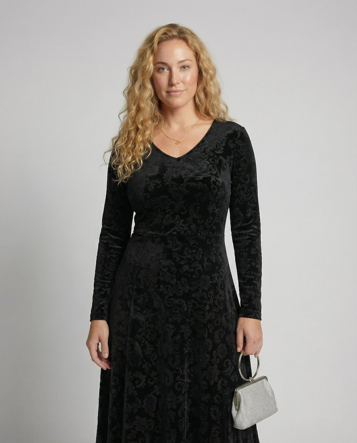 Figurschmeichelndes Damenkleid A-Linie