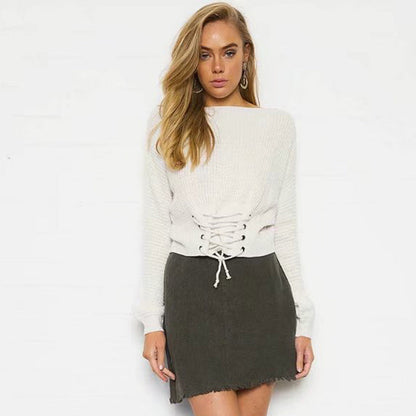 Damen Strickpullover mit Schnürdesign und Raffinesse