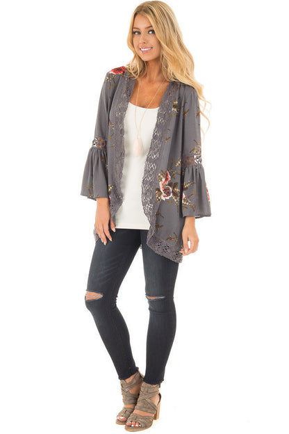 Damen Blumenjacke Gehäkelter Saum Eveloria