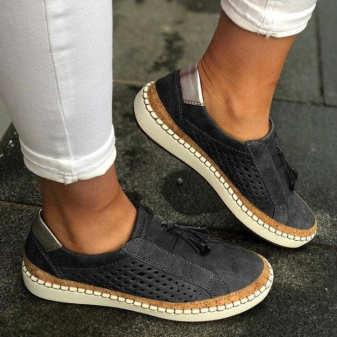 Damen Slip-On Sneaker Perforiert Beige