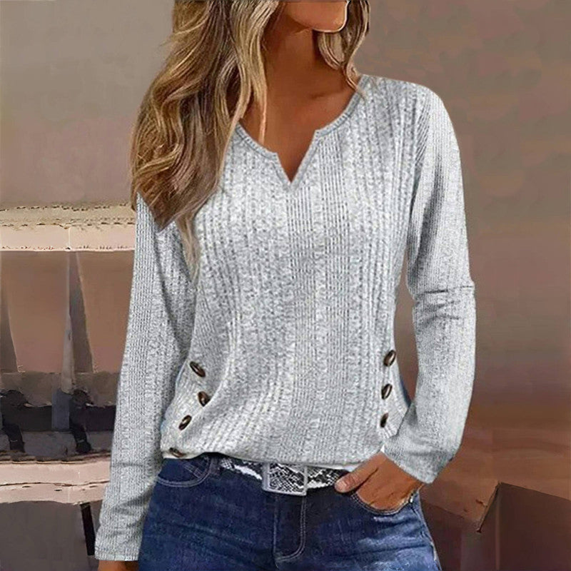 Grauer Damen Strickpullover mit Zierknöpfen - Eveloria