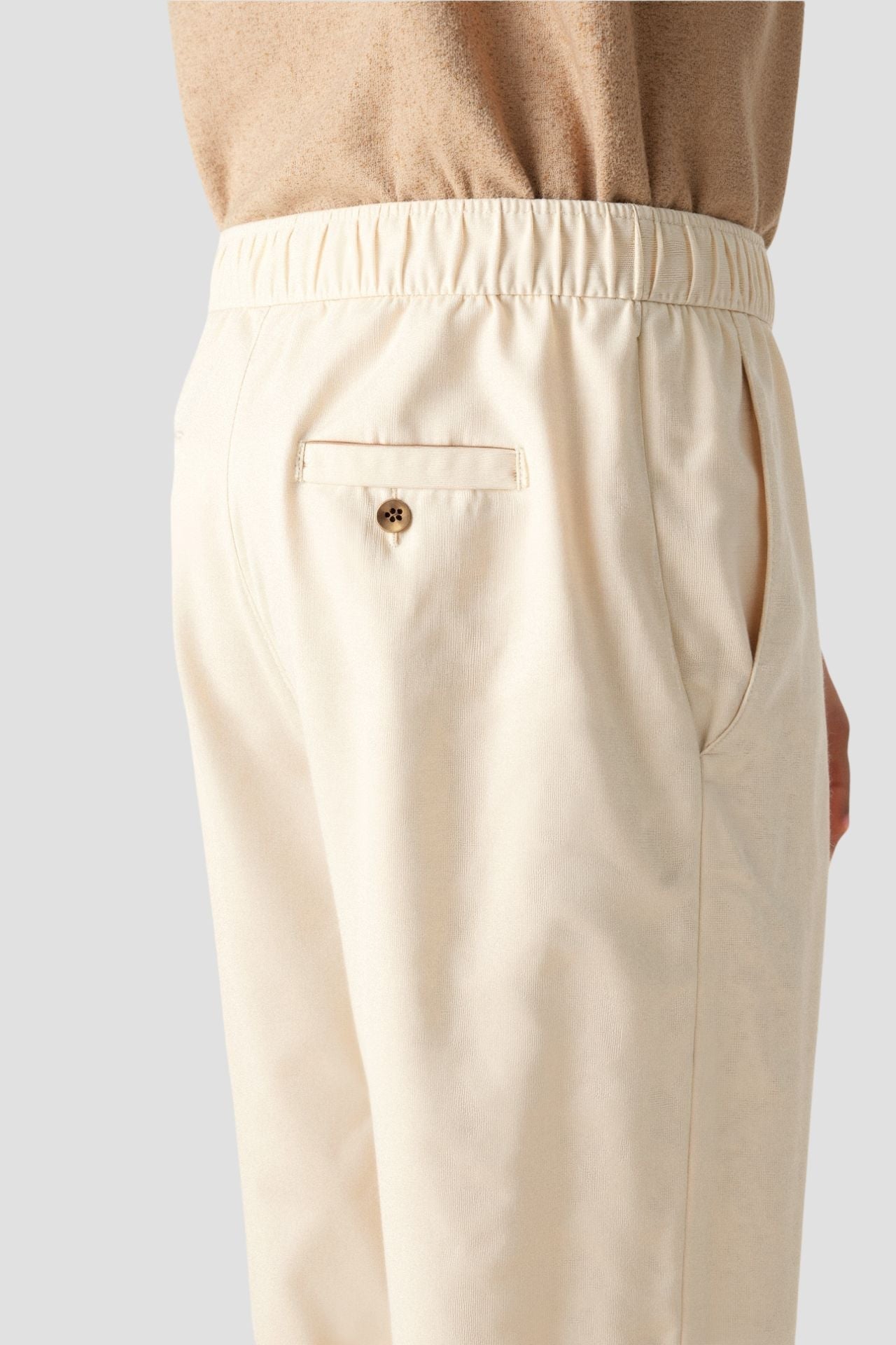 Herren-Hose Beige Elastischer Bund Mit Knopfverschluss