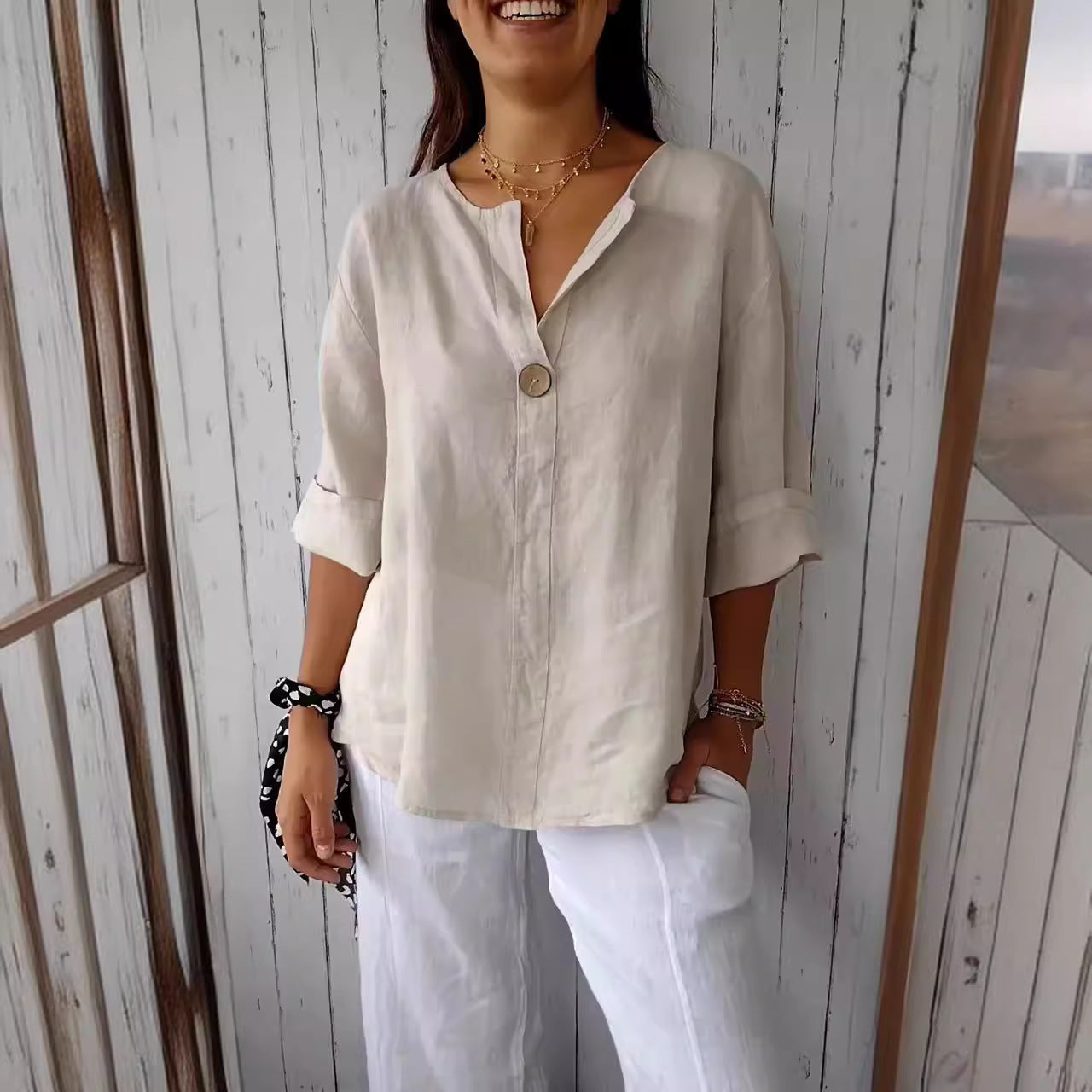 Damen Baumwoll T-Shirt V-Ausschnitt mit Knöpfen Leicht Beige