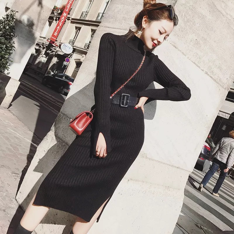 Damen Strickkleid mit Gürtel und hohem Kragen