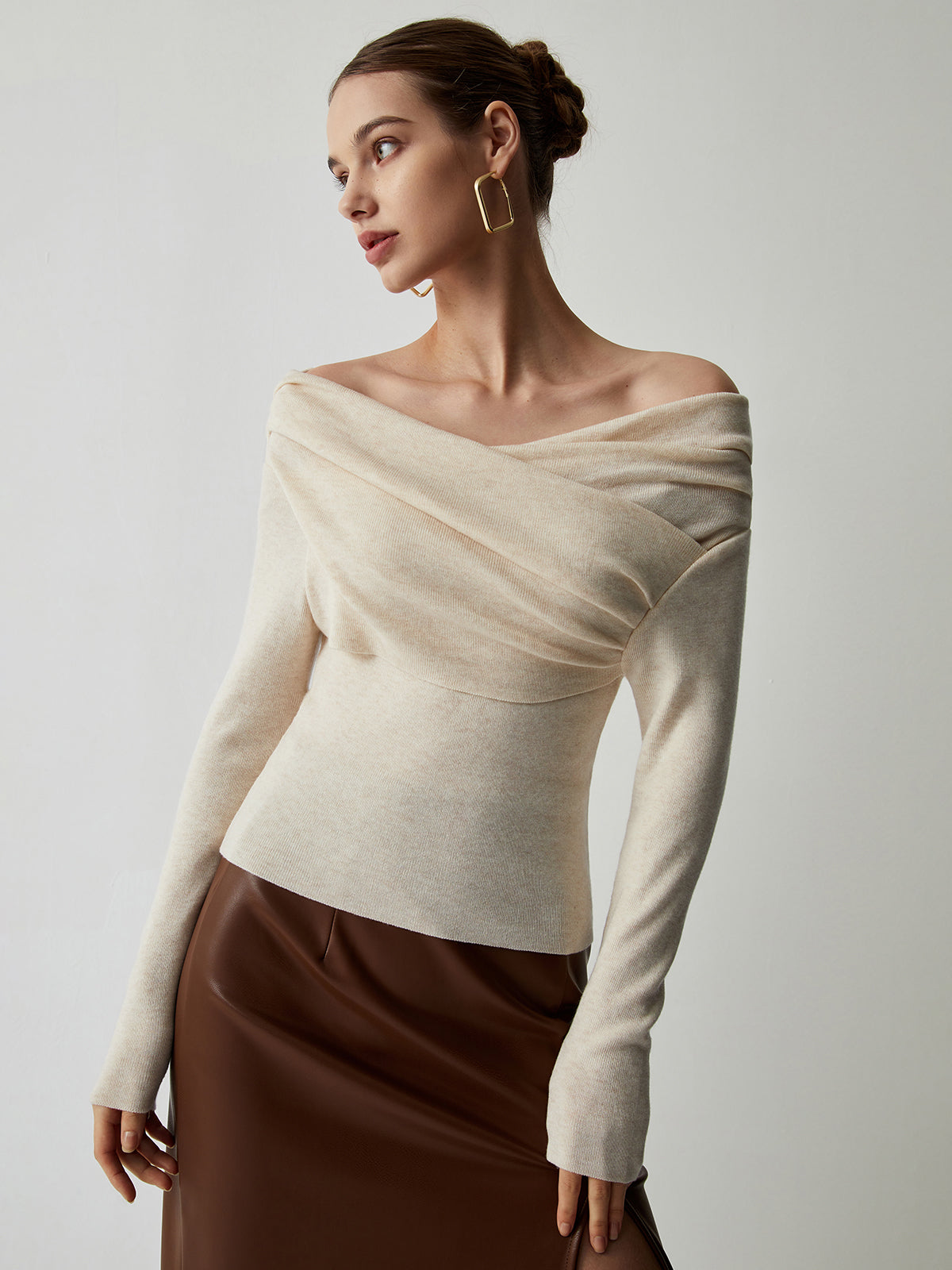 Damen Off-Shoulder Stricktop Feminin Beige - Eveloria