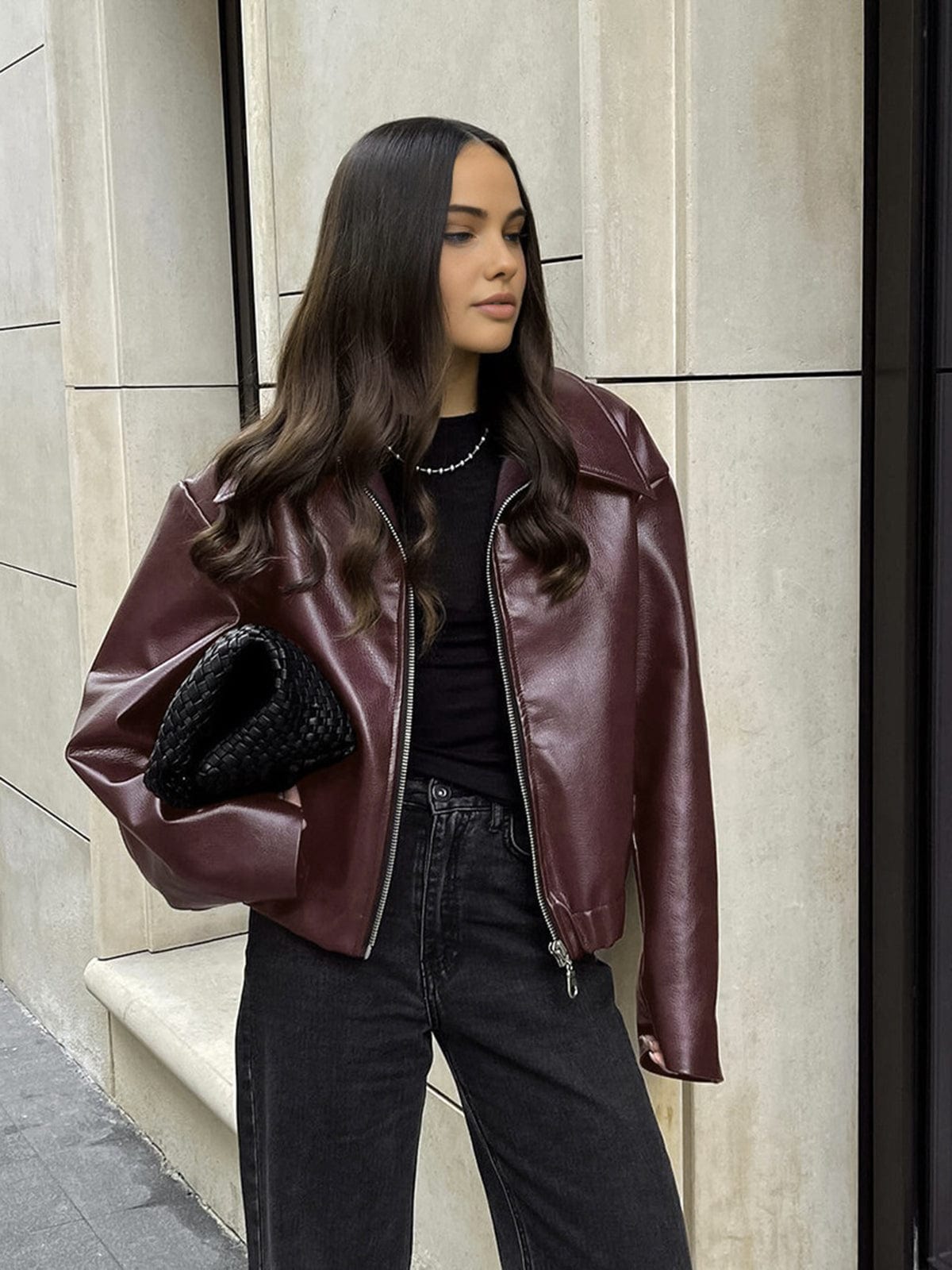 Nora Damen Lederjacke Burgunderrot Minimalistisch