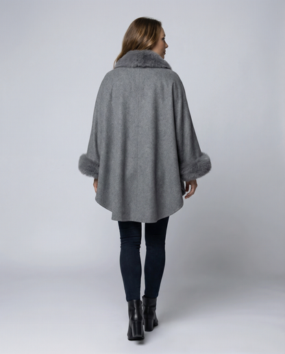 Damen Capejacke aus Kunstpelz