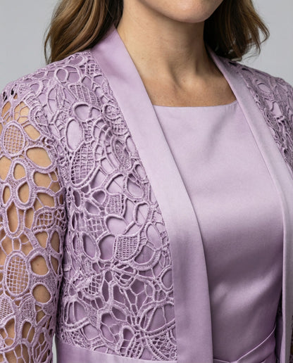 Elegantes Damenkleid aus Spitze Cardigan-Stil