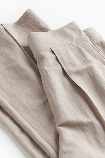 Damenhose Weit Schnitt Bundfalten Leicht Beige