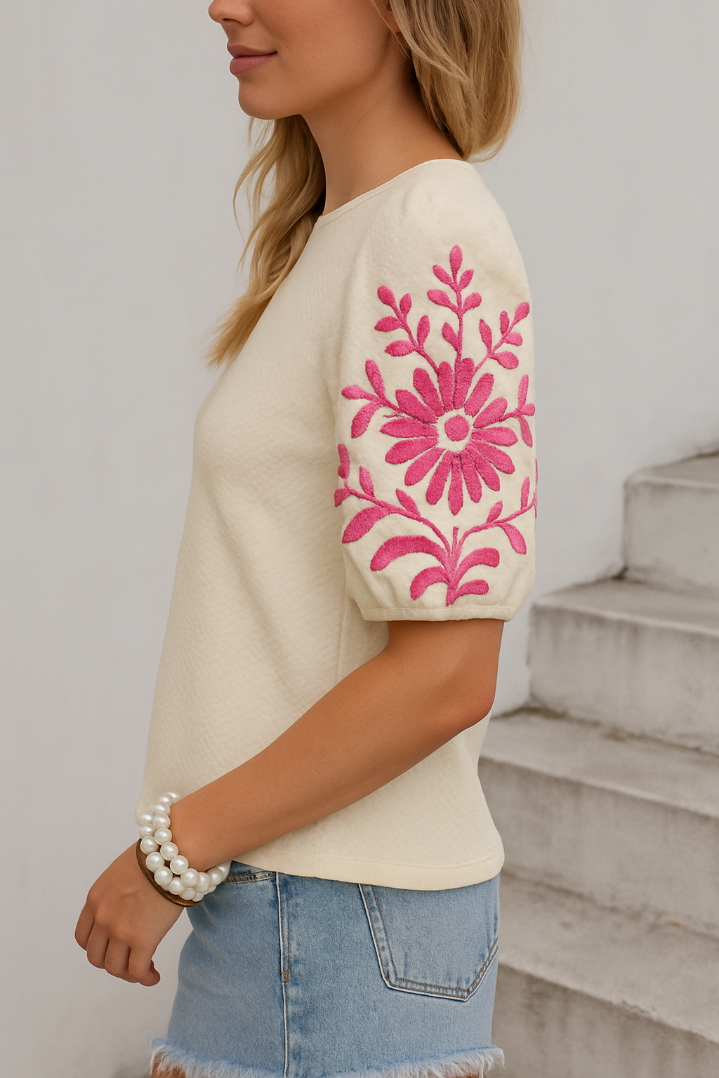 Damen Blusenshirt Puffärmel Florale Stickerei Sommerlich Weiß