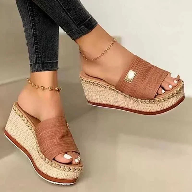Eveloria Damen Rattan Sandalen