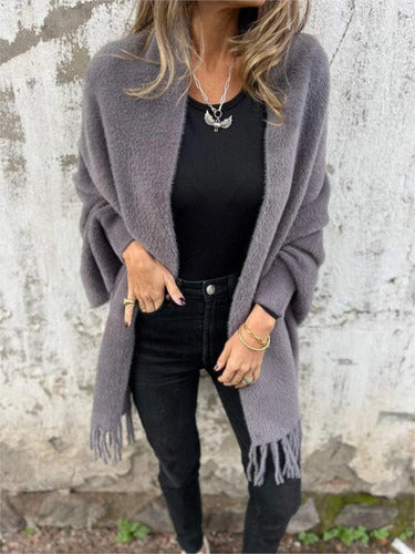 Damen Strickjacke mit Fransen und Schal Eleganz