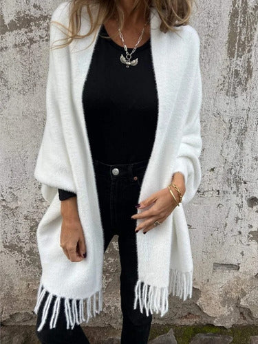 Damen Strickjacke mit Fransen und Schal Eleganz