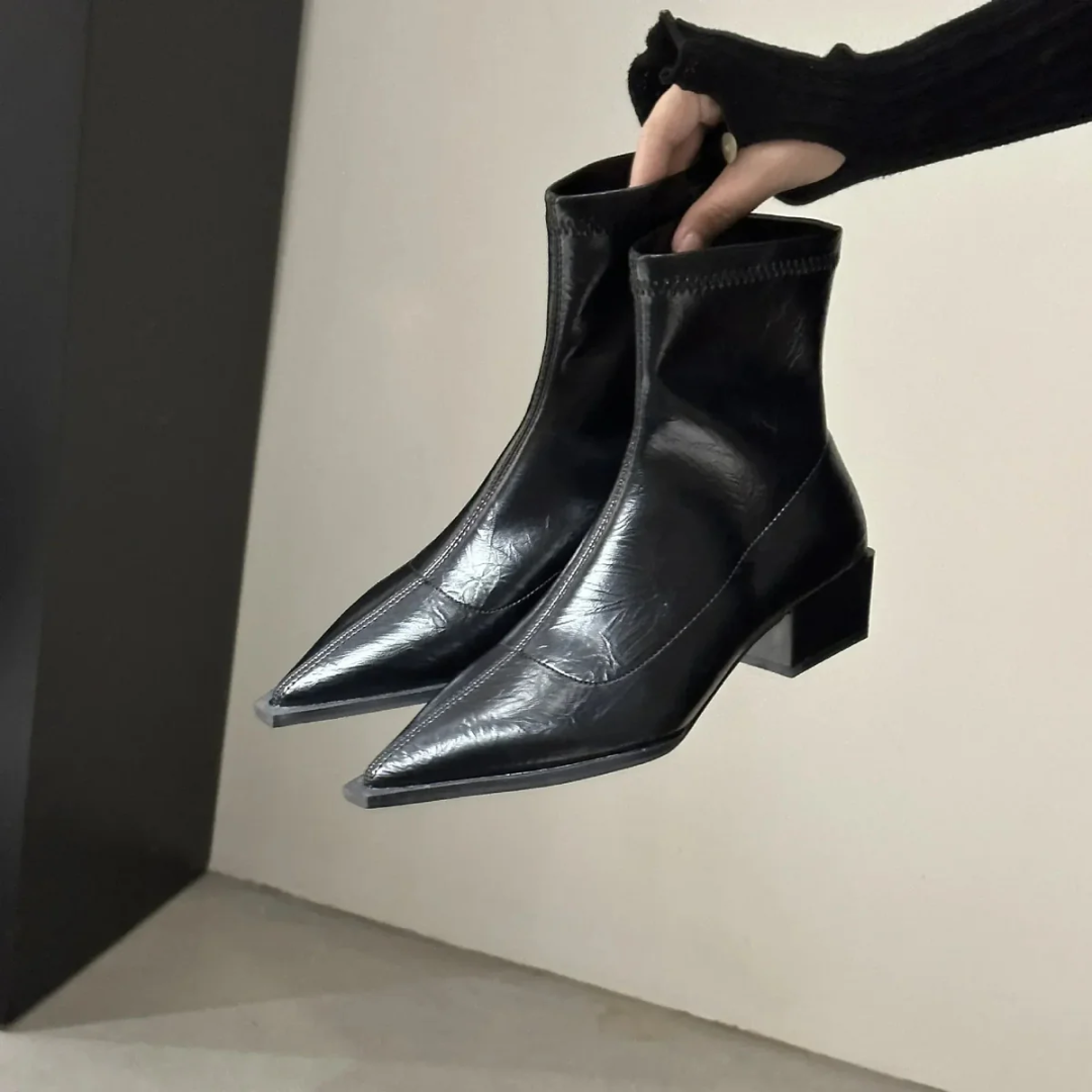 Damen Stiefeletten Spitzes Design Schwarz - Eveloria