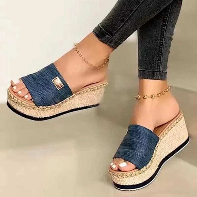Eveloria Damen Rattan Sandalen