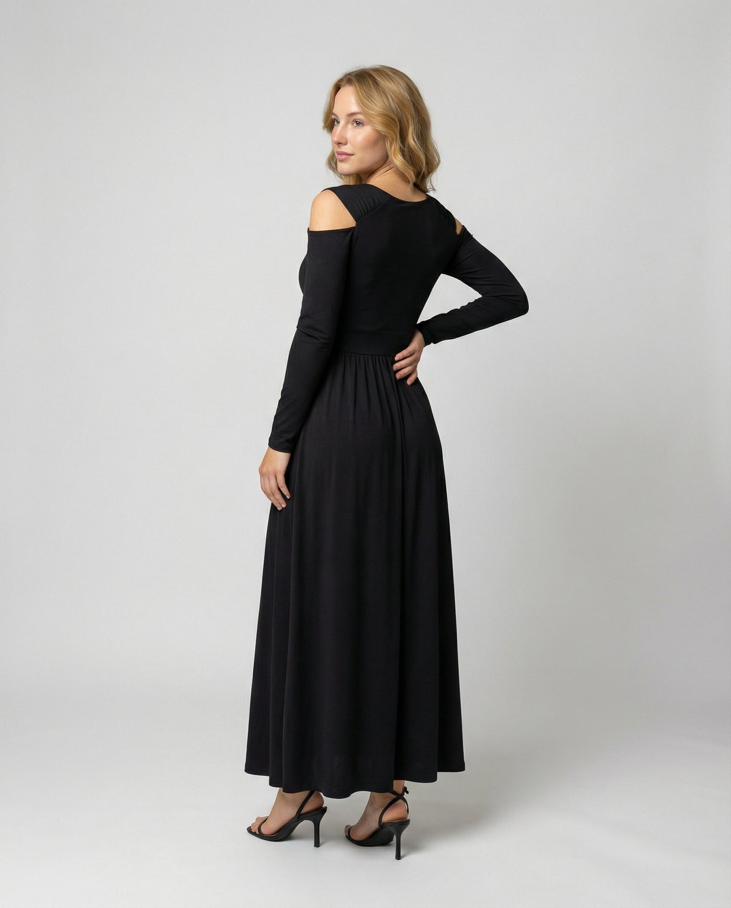 Elegantes Damen Maxikleid mit Schlitz