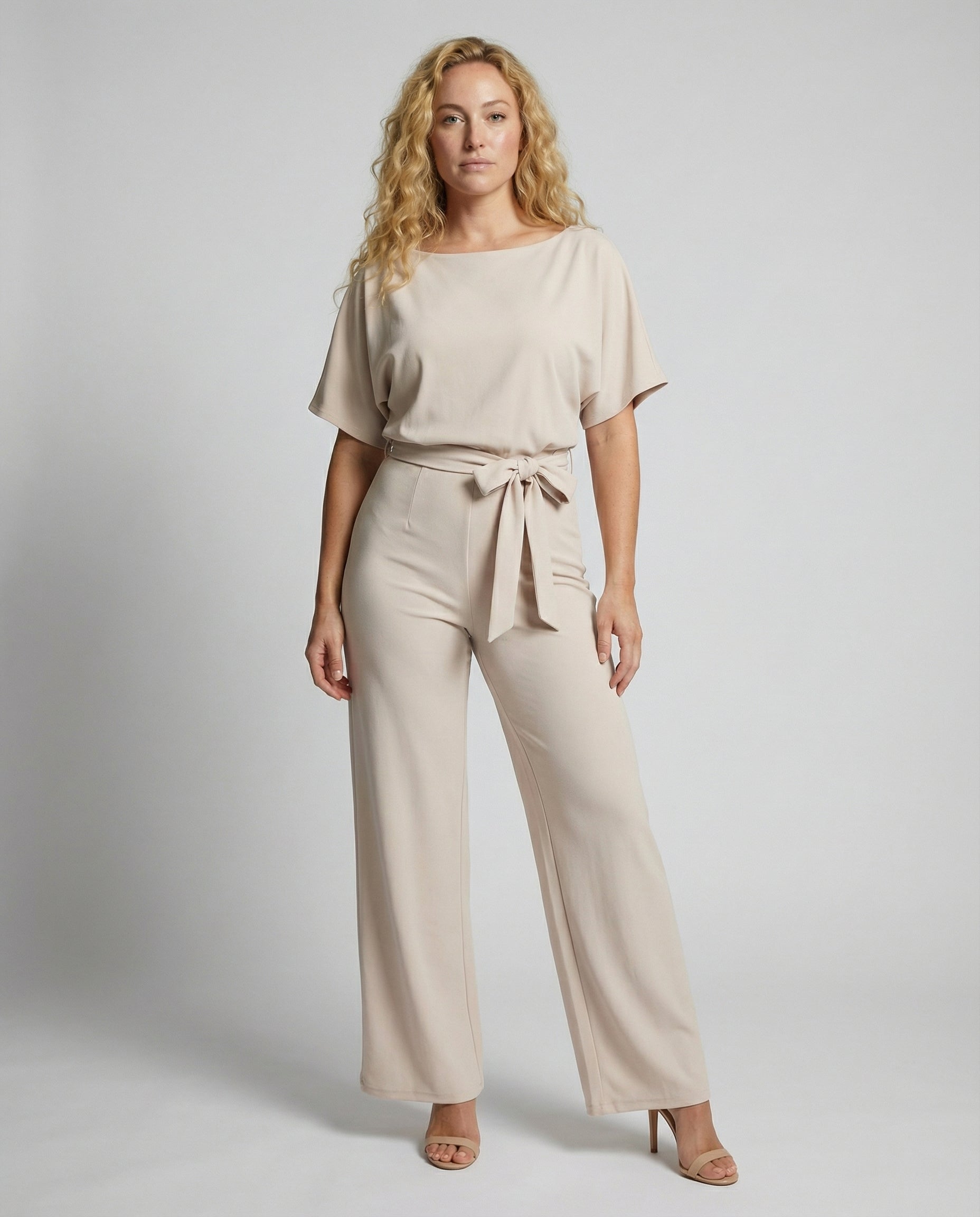 Damen Jumpsuit Elegantes Design - Eveloria
