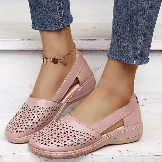 Eveloria Damen Slip-On Ballerinas Perforiert Schwarz - Eveloria