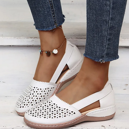 Eveloria Damen Slip-On Ballerinas Perforiert