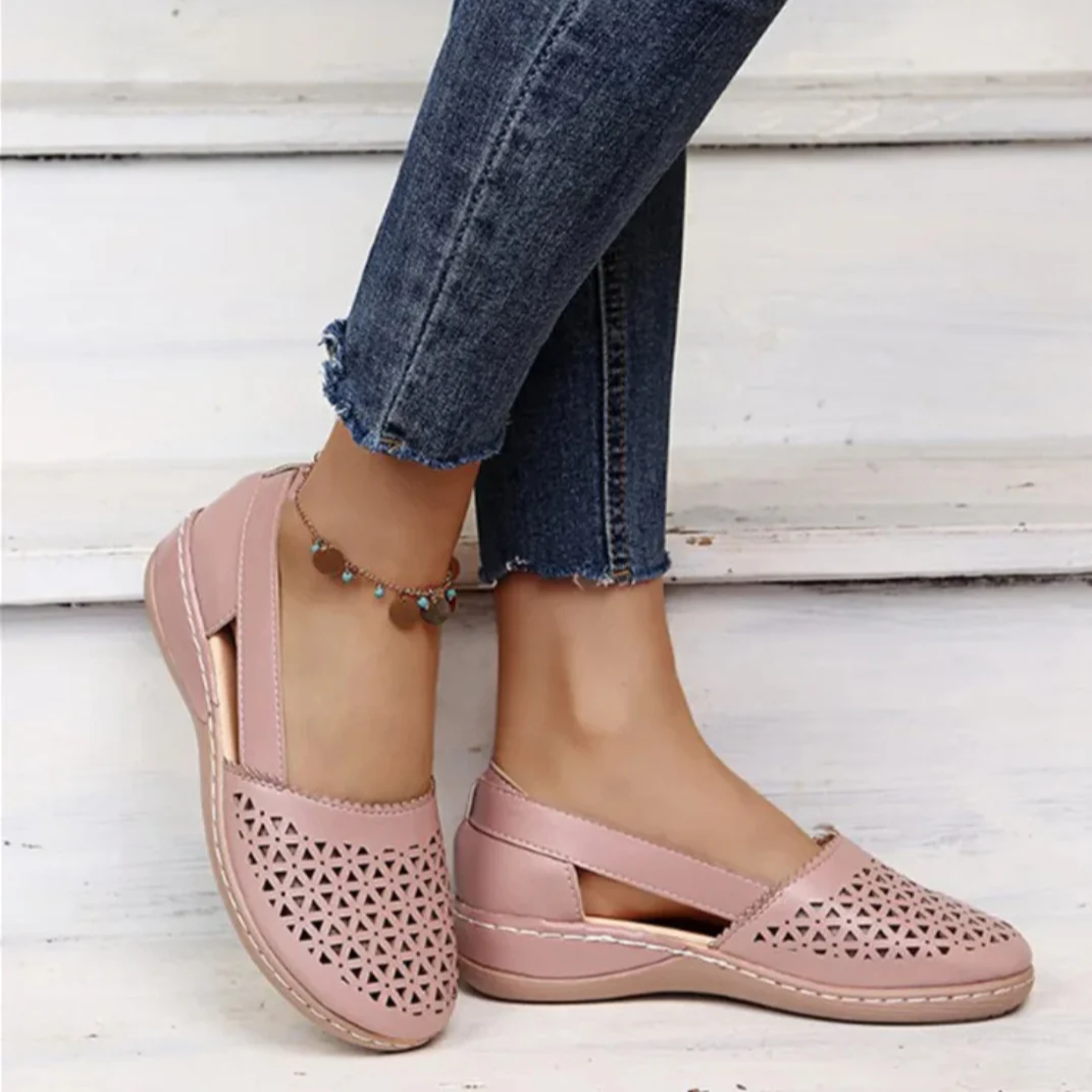 Eveloria Damen Slip-On Ballerinas Perforiert